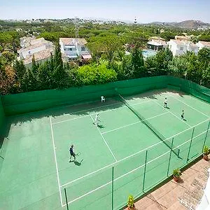 Crown Club Marbella Apartment