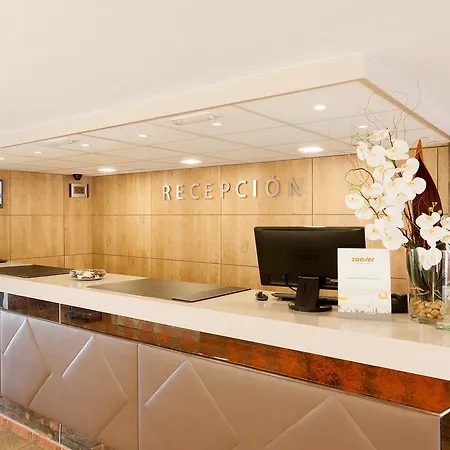 Crown Club Marbella דירה *