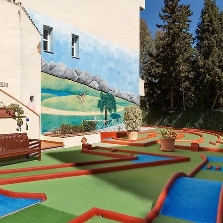 Crown Club Marbella * לה קאלה דה מיחאס